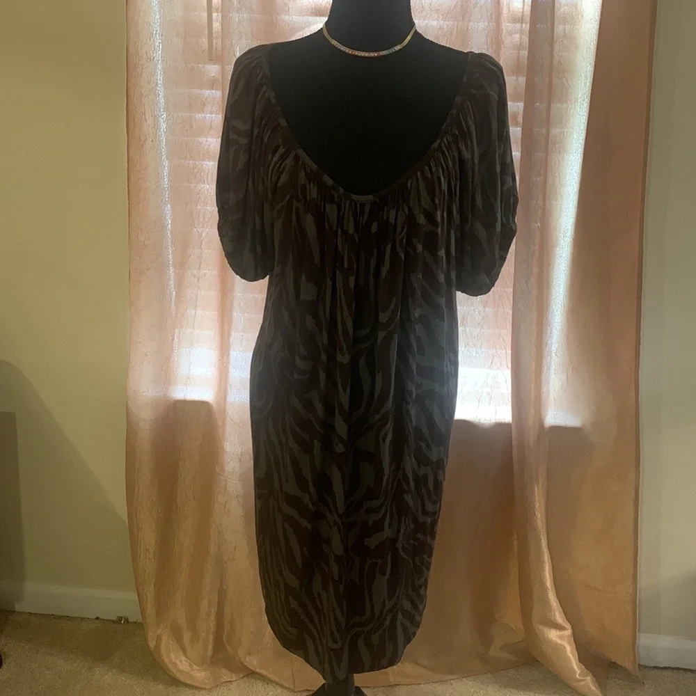 🌹Micheal Kors Beautiful Stretch Zebra Print Dress Brown & Green